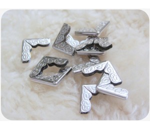 Taschenecken - Metallecken mit Prägung