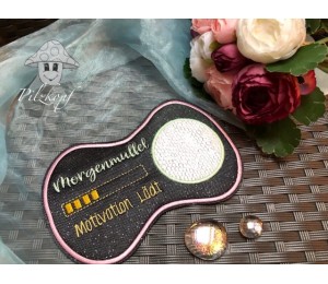 ITH Stickserie - Mug Rugs At Work 1