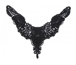 Spitzenapplikation / Spitzeneinsatz 18x22cm