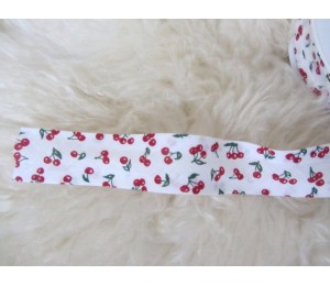 Schrägband mit Kirschen
