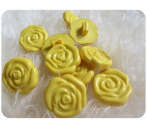 Knöpfe Röschen in gelb