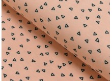 Jersey Circus play Triangles lachs